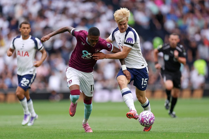 Siêu máy tính dự đoán Burnley vs Tottenham, 22h00 ngày 24/1 - Ảnh 1
