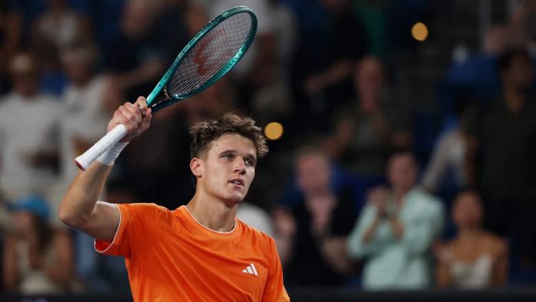 Đối thủ bỏ cuộc, Djokovic được vào thẳng tứ kết Úc Mở rộng 2026 - Ảnh 1