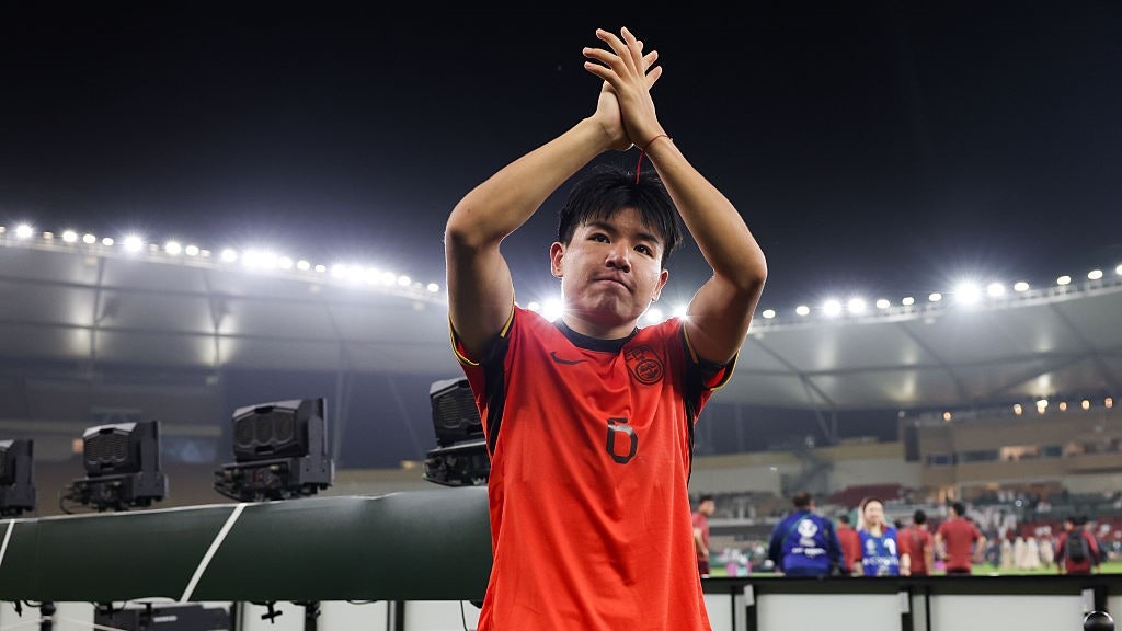 Tuyển thủ Trung Quốc chuẩn bị gia nhập CLB Ngoại hạng Anh - Ảnh 2