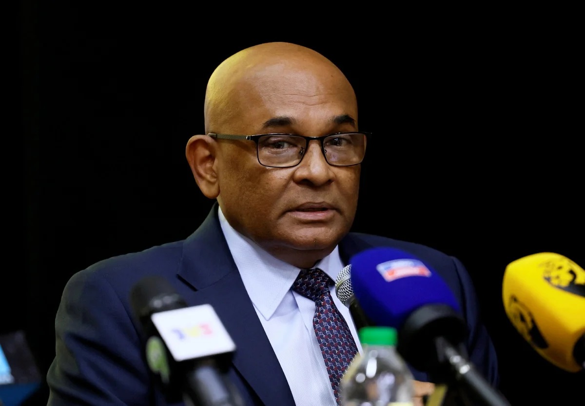 AFC bắn t&iacute;n hiệu vui cho Malaysia về vụ 7 cầu thủ nhập tịch lậu - Ảnh 1