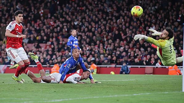 HLV Mikel Arteta &lsquo;su&yacute;t ngừng tim&rsquo; sau chiến thắng của Arsenal - Ảnh 1