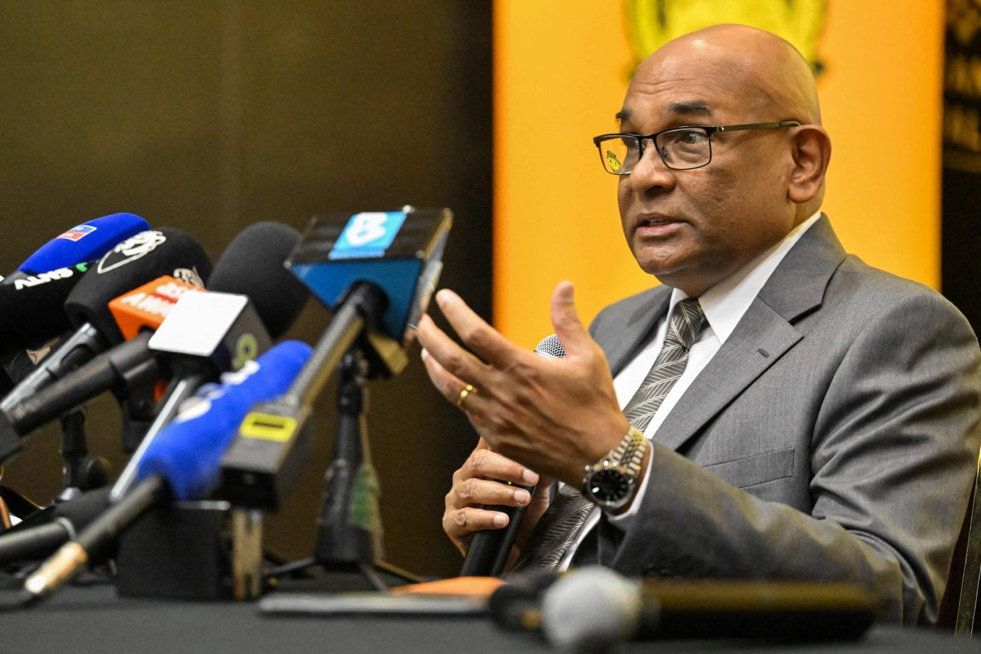 AFC c&oacute; thể đưa ra ph&aacute;n quyết với b&oacute;ng đ&aacute; Malaysia v&agrave;o h&ocirc;m nay - Ảnh 1