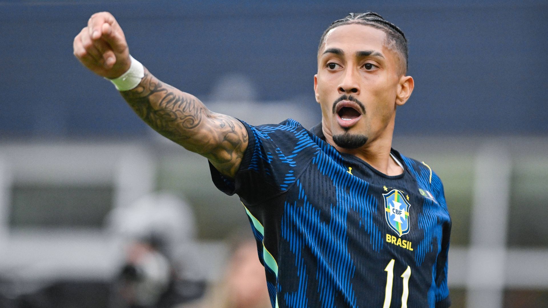 Barcelona chịu c&uacute; sốc khi Raphinha nghỉ d&agrave;i hạn - Ảnh 1