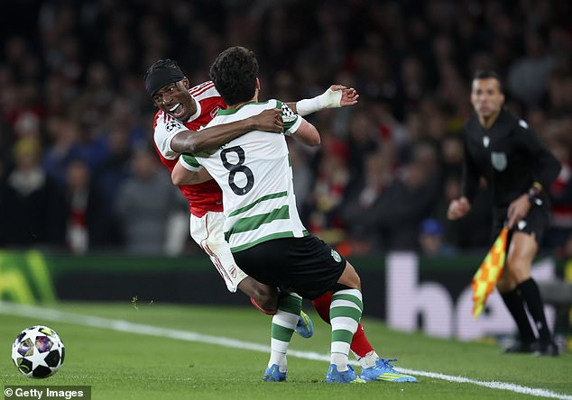 Arsenal chịu tổn thất sau khi gi&agrave;nh v&eacute; v&agrave;o b&aacute;n kết c&uacute;p C1 - Ảnh 1