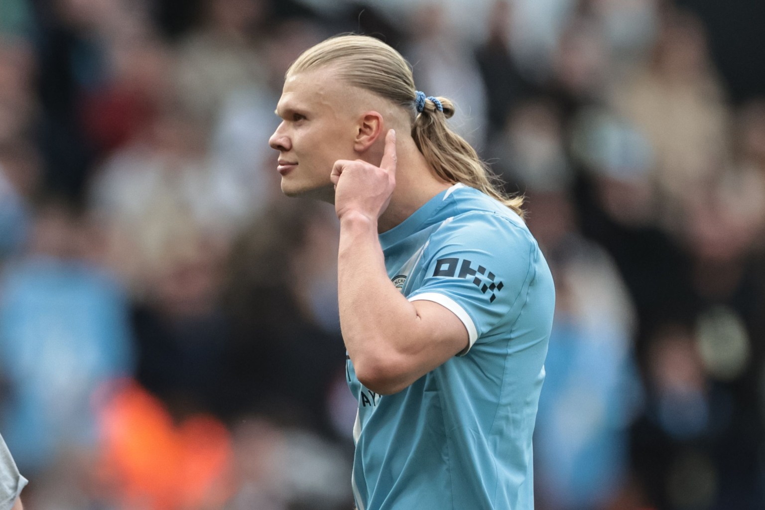 Haaland c&oacute; h&agrave;nh vi tranh c&atilde;i sau trận thắng Arsenal - Ảnh 1