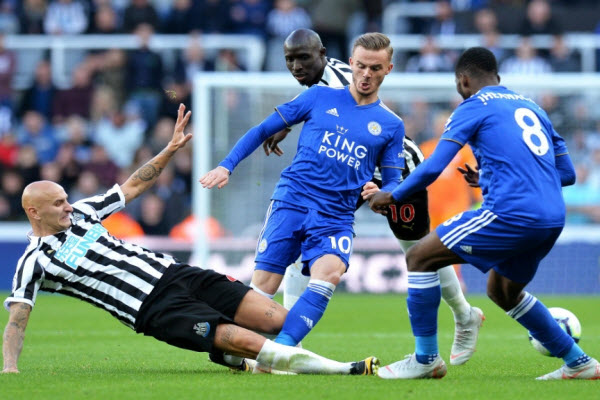 Trực tiếp Newcastle United vs Leicester City, 22h00 ng&agrave;y 1/1