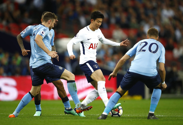 Dự đoán Tottenham vs Newcastle (19h30 2/2) bởi chuyên gia Mark Lawrenson