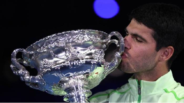 Alcaraz phá kỷ lục 88 năm của làng quần vợt sau chức vô địch Úc Mở rộng 2026