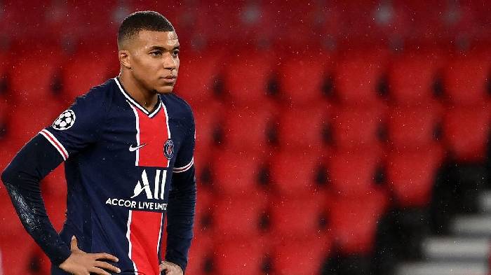 Mbappe chia tay PSG bởi áp lực từ giới truyền thông