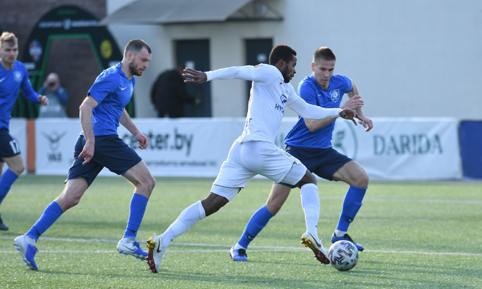 Shakhtyor vs Isloch (0h 4/5): Khó tin chủ nhà