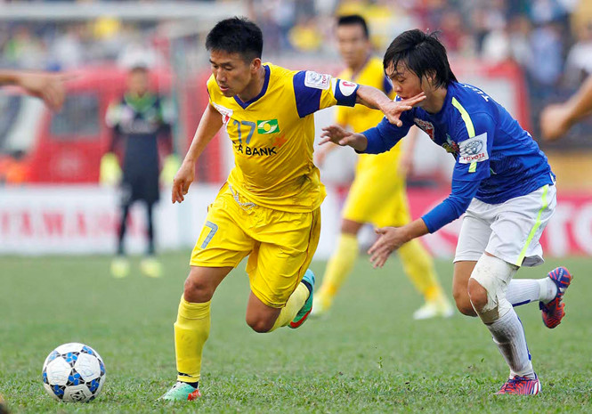 SLNA tăng cường sức mạnh tuyến giữa bằng 'đứa con thất lạc' Quang Tình