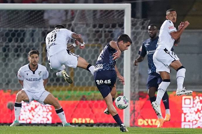 Nhận định, soi kèo Vitoria Guimaraes vs Nacional, 3h45 ngày 3/1: Phong độ trái ngược