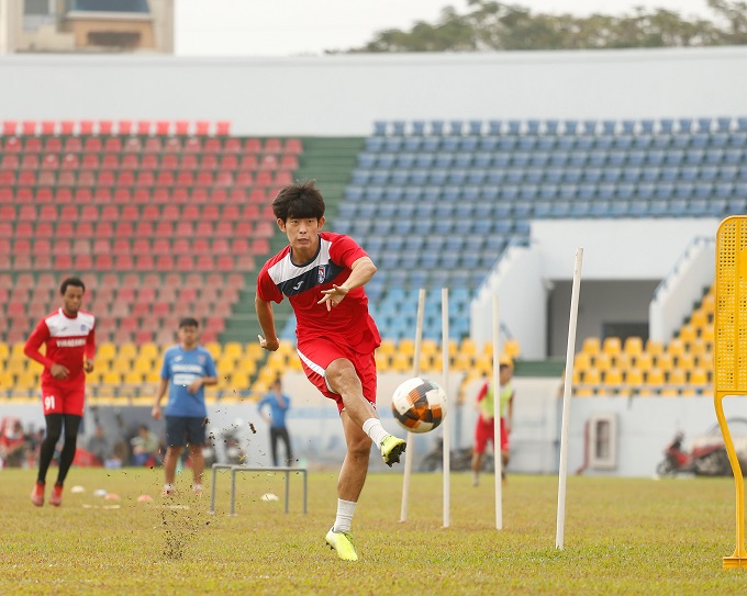 Chuyển nhượng V.League 2/2: Than Quảng Ninh mất suất ngoại binh châu Á