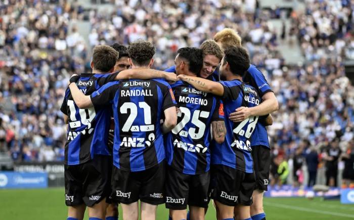 Siêu máy tính dự đoán Adelaide United vs Auckland, 15h35 ngày 3/4