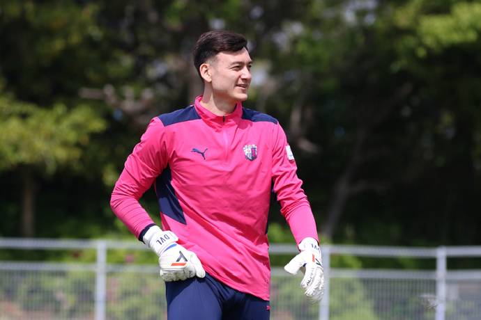 Đặng Văn Lâm 'mất tích', Cerezo Osaka chia điểm trận derby