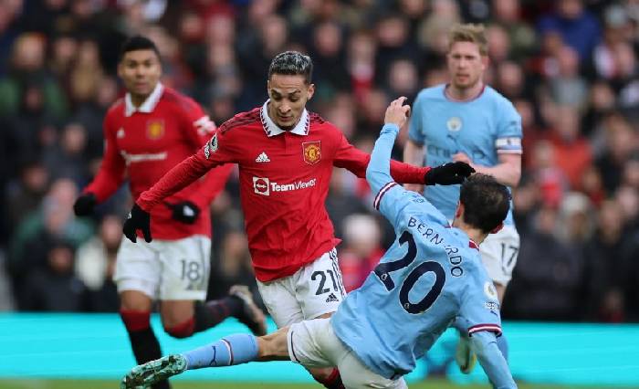 Sao Man City: 'M.U cũng đáng gờm đấy, nhưng chúng tôi quá mạnh'