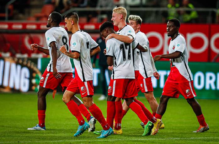 Nhận định, soi kèo Utrecht vs Bologna, 20h ngày 2/8