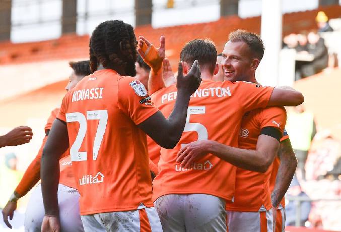 Nhận định, soi kèo Blackpool vs Stevenage, 21h00 ngày 2/8: Đối thủ khó nhằn