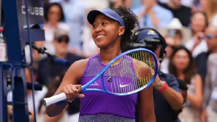 Naomi Osaka thắng sốc số 3 thế giới Coco Gauff, vào tứ kết US Open