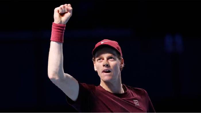 Sinner vùi dập Zverev với 1 ‘bagel’, vào chung kết Paris Masters