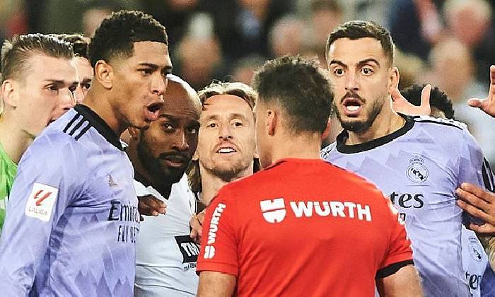 Bellingham nhận thẻ đỏ vì xúc phạm trọng tài