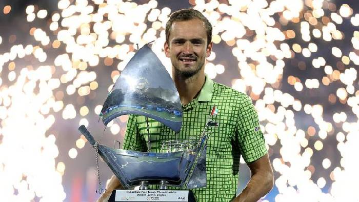 Griekspoor rút lui vì chấn thương, Medvedev vô địch Dubai Open dù không cần thi đấu