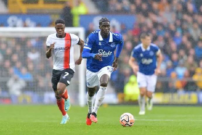 Soi kèo góc Luton Town vs Everton, 2h00 ngày 4/5