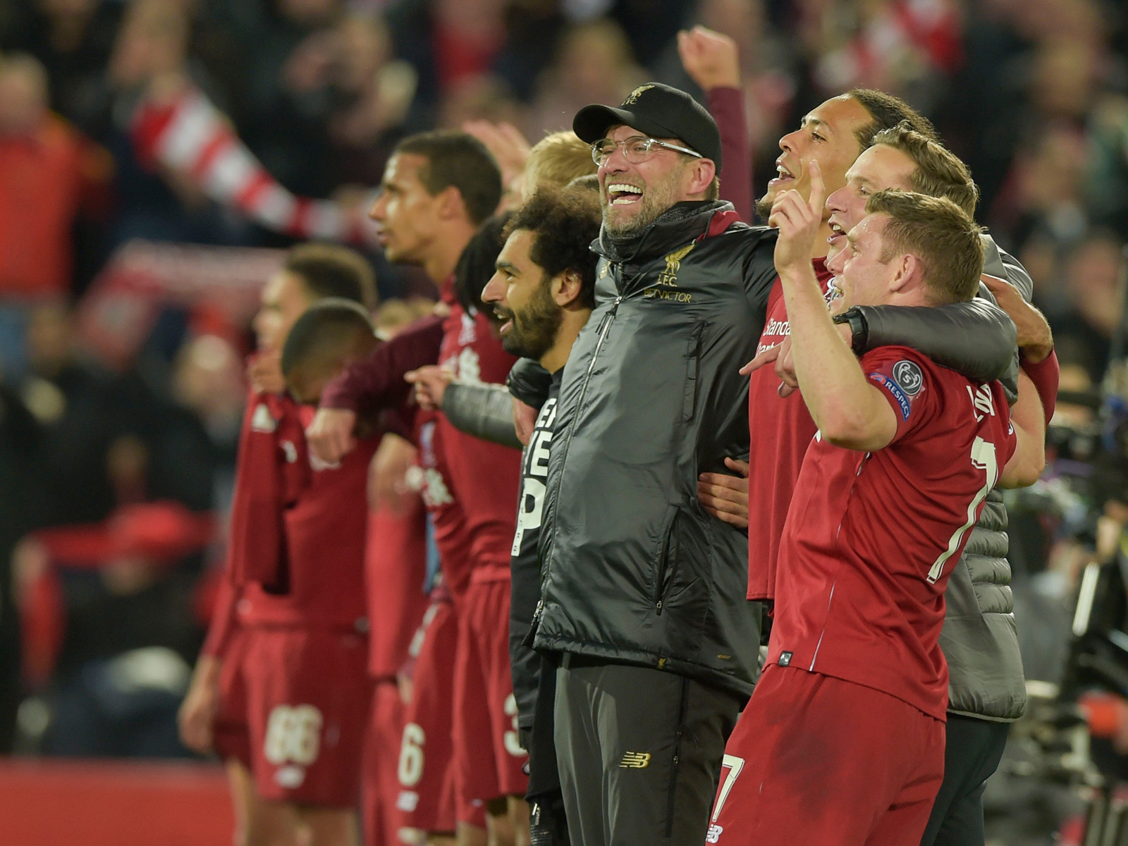 Klopp được tưởng thưởng sau chiến tích cùng Liverpool