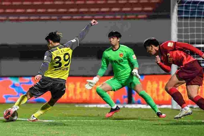 Soi kèo phạt góc Changchun Yatai vs Guangzhou City, 16h30 ngày 4/6