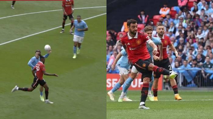 ' Pha bóng Man City bị thổi phạt đền thực sự quá khắc nghiệt'