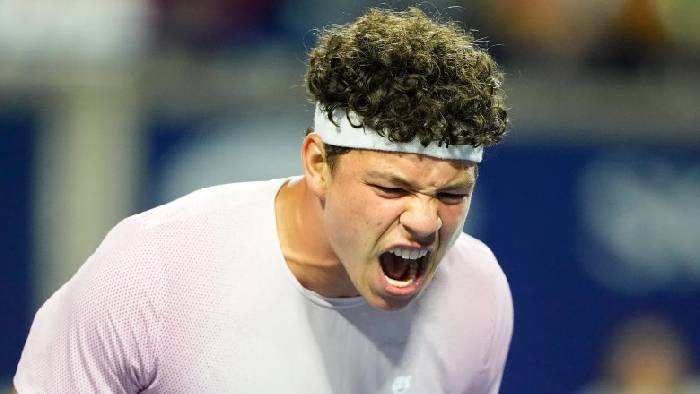 Đối thủ bỏ cuộc, Zverev vào tứ kết Canadian Open 2025