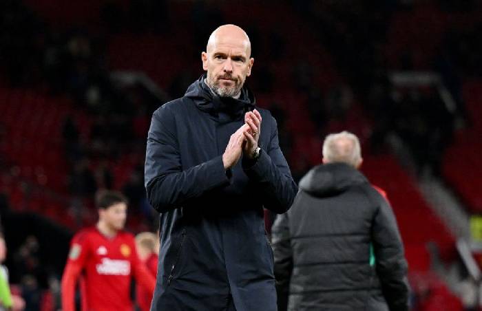 Đừng so sánh Ten Hag với Mikel Arteta
