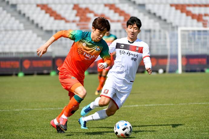 Soi kèo bóng đá Hàn Quốc hôm nay 4/12: Gangwon vs Seongnam 