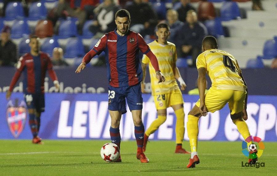 Tỷ lệ b&oacute;ng đ&aacute; La Liga h&ocirc;m nay 4/1: Levante vs Girona