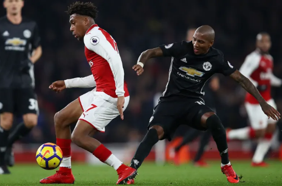 Đại chiến Arsenal vs MU cuối tuần này (vòng 30 Ngoại hạng Anh)