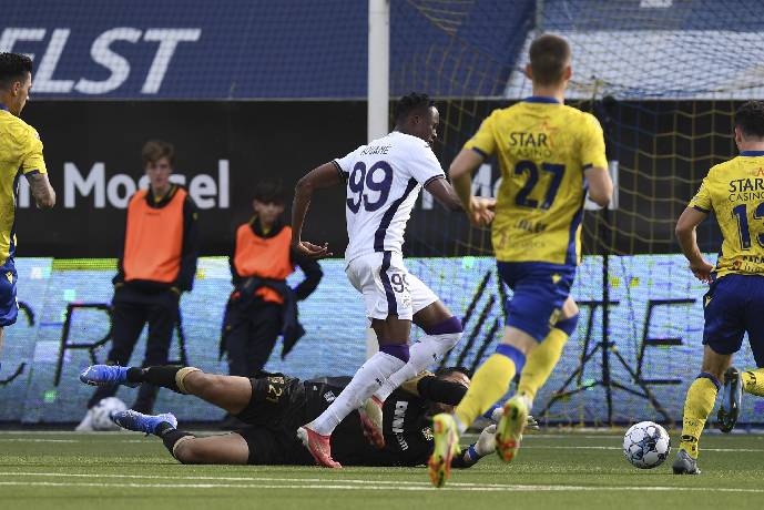 Nhận định, soi kèo Sint-Truiden vs Mechelen, 2h45 ngày 5/3