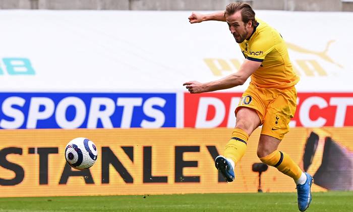 Harry Kane cân bằng thành tích ghi bàn sân khách của 3 huyền thoại NHA