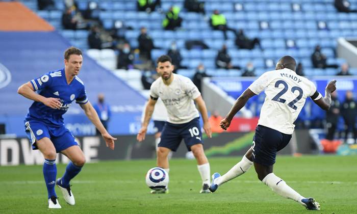 Man City biến Liverpool thành cựu vô địch Ngoại hạng Anh