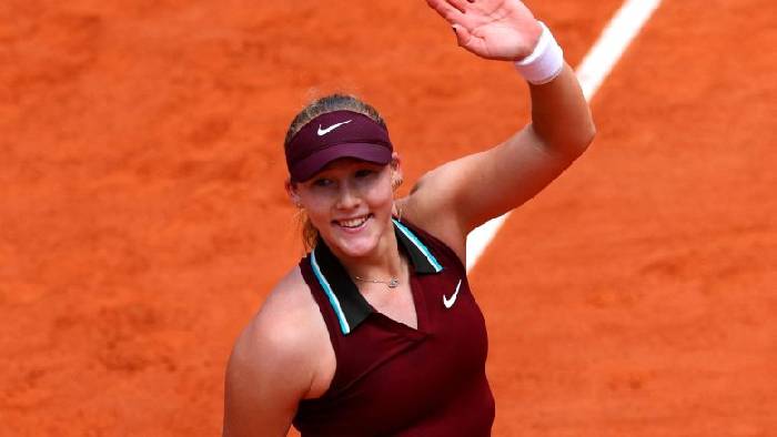 ‘Thần đồng’ Andreeva thua sốc tay vợt hạng 361 thế giới ở tứ kết Roland Garros