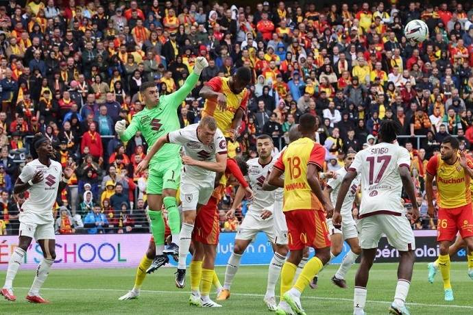 Nhận định, soi kèo Eintracht Frankfurt vs Nottingham Forest, 20h30 ngày 5/8