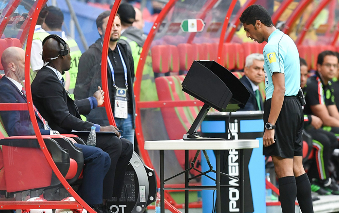 Asian Cup 2019 ‘xe duyên’ với Công nghệ VAR