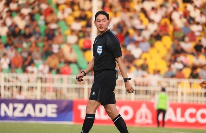 Trọng tài người Hàn Quốc điều khiển trận U23 Việt Nam gặp U23 Jordan