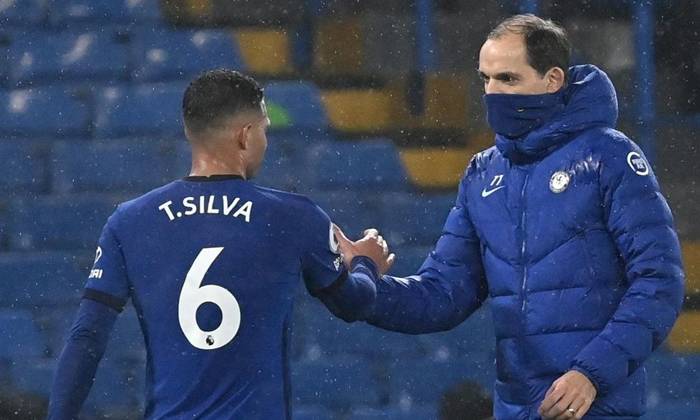 Chelsea trả giá đắt cho chiến thắng Tottenham