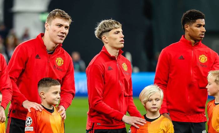 Hàng công toàn 'chân gỗ', M.U đưa chân sút ghi 32 bàn mùa này vào tầm ngắm