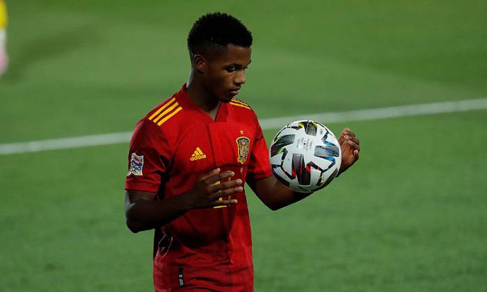 Vì EURO 2021, Ansu Fati vượt ngàn dặm cầu cứu ‘thần y’