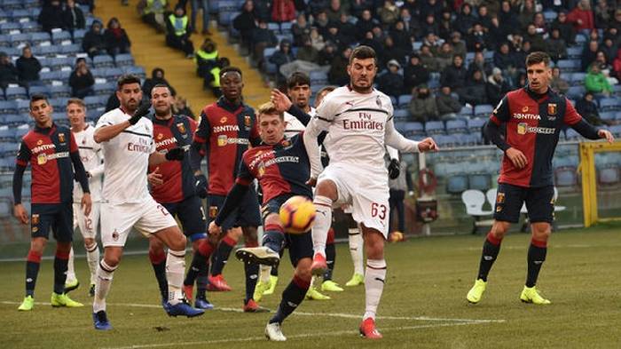 Siêu máy tính dự đoán Genoa vs AC Milan, 01h45 ngày 6/5