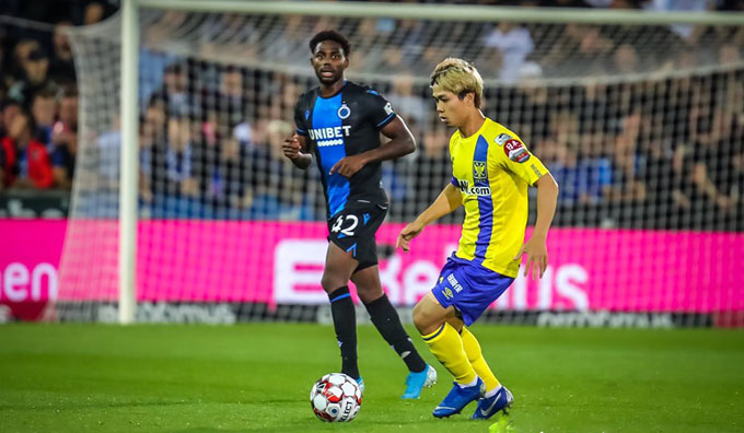 Nổ nghi vấn: Bầu Đức mất tiền để Công Phượng ra sân giải Bỉ