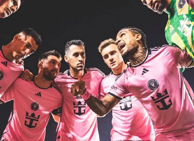 Đồng đội cũ châm biếm Messi khi sang đội bóng mới