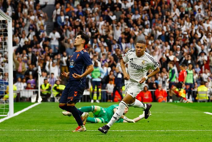 Siêu máy tính dự đoán Celta Vigo vs Real Madrid, 3h00 ngày 7/3