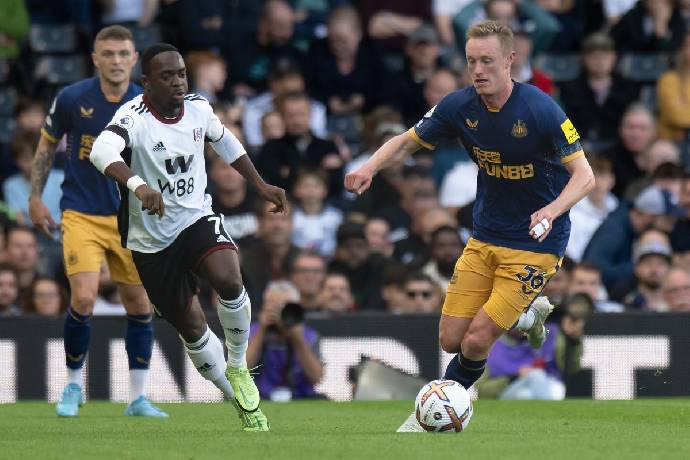 Soi kèo góc Fulham vs Newcastle, 21h00 ngày 06/04